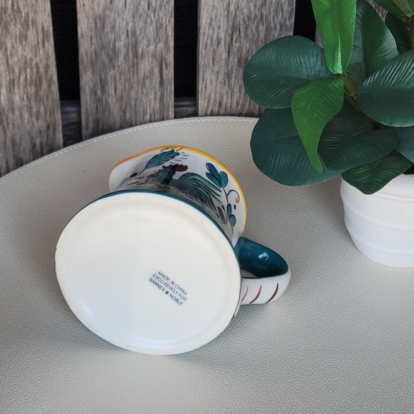 Barnes & Noble Deruta Orvieto Green Roosete Ceramic Flared mug/creamer - Picture 6 of 10